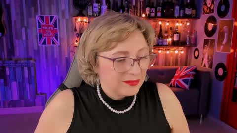 Snapshot of sugarvi chatting on March 7, 2025, 5:28 pm Vivien online show from March 7, 2025, 5:28 pm