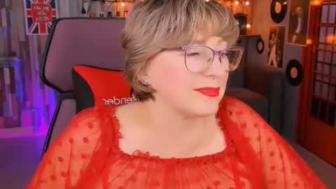 Snapshot of sugarvi chatting on November 12, 2025, 2:17 pm Vivien online show from November 12, 2025, 2:17 pm