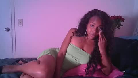 Kim Lee online show from April 27, 2026, 10:35 am