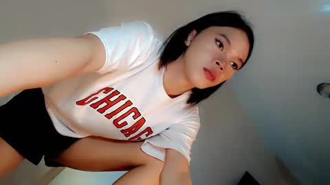 Snapshot of sugarxbaby_ chatting on January 26, 2025, 5:44 pm LoveSugar online show from January 26, 2025, 5:44 pm