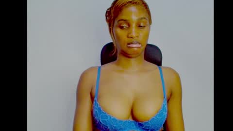 Snapshot of sugax_cuntwetxx chatting on September 18, 2025, 9:28 pm Ivy online show from September 18, 2025, 9:28 pm