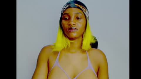 Snapshot of sugax_cuntwetxx chatting on September 21, 2025, 7:59 pm Ivy online show from September 21, 2025, 7:59 pm