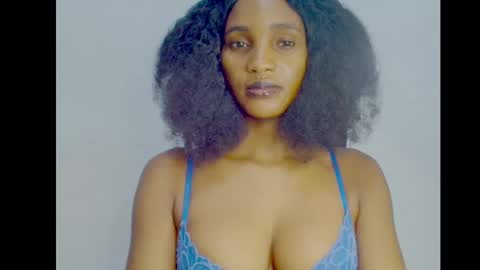 Snapshot of sugax_cuntwetxx chatting on October 18, 2025, 10:10 pm Ivy online show from October 18, 2025, 10:10 pm