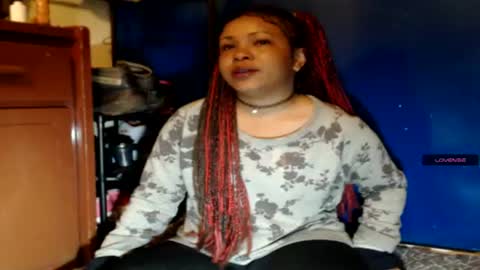 Snapshot of suggabrown_ chatting on July 27, 2026, 8:32 am suggabrown_ online show from July 27, 2026, 8:32 am
