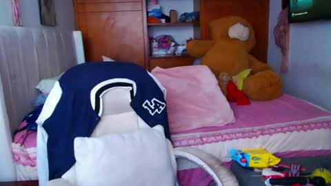 Snapshot of suggarbaby1 chatting on February 9, 2025, 10:11 pm Cami Back in 2 hours online show from February 9, 2025, 10:11 pm