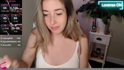 Snapshot of suggestivebehavior chatting on October 8, 2025, 2:47 pm Mia online show from October 8, 2025, 2:47 pm