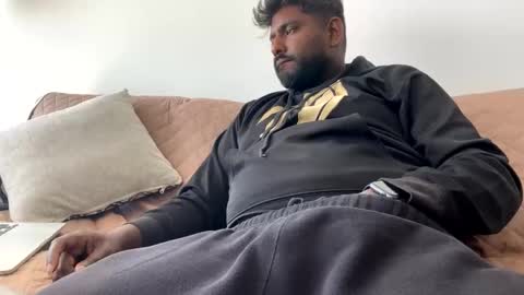 Let me be your knight that saves you online show from October 9, 2025, 6:39 pm