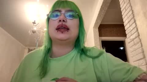 Snapshot of suicidyalice chatting on May 12, 2026, 11:46 pm Alice Suicide online show from May 12, 2026, 11:46 pm