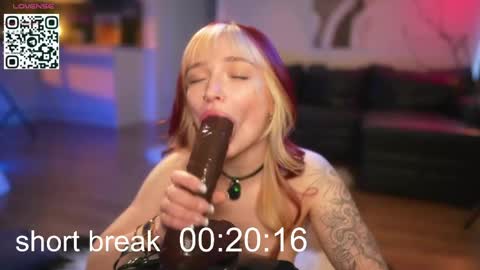 Lika ginger  Jessy blond   online show from April 24, 2026, 3:09 am