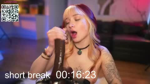 Snapshot of suk_ki chatting on May 4, 2026, 3:57 am Lika ginger Jessy blond online show from May 4, 2026, 3:57 am