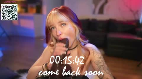 Snapshot of suk_ki chatting on May 19, 2026, 3:57 am Lika ginger Jessy blond online show from May 19, 2026, 3:57 am