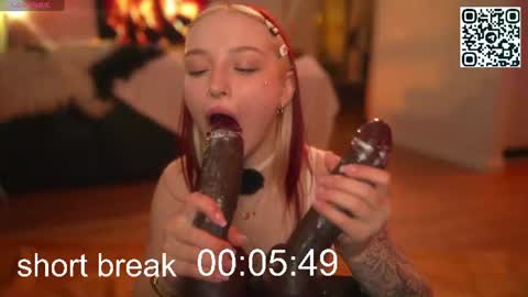 Snapshot of suk_ki chatting on June 14, 2026, 9:00 am Lika ginger Jessy blond online show from June 14, 2026, 9:00 am
