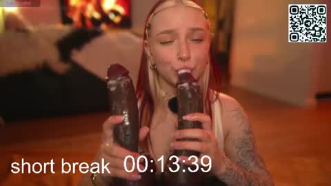 Snapshot of suk_ki chatting on June 25, 2026, 5:06 pm Lika ginger Jessy blond online show from June 25, 2026, 5:06 pm