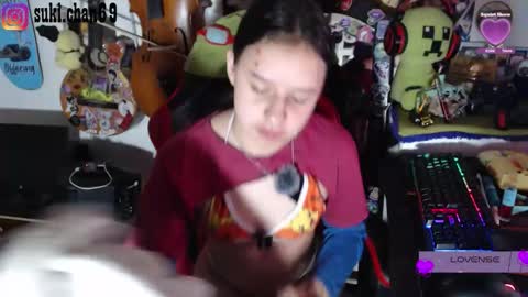 Sukylee online show from November 6, 2025, 6:53 pm