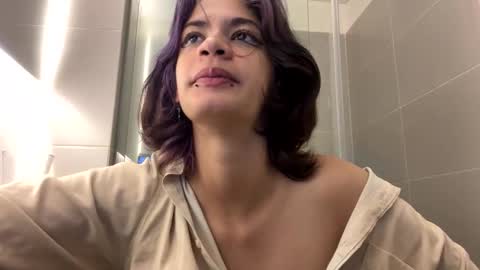 Snapshot of sukulaurens chatting on October 3, 2025, 6:05 pm Suku Ren online show from October 3, 2025, 6:05 pm