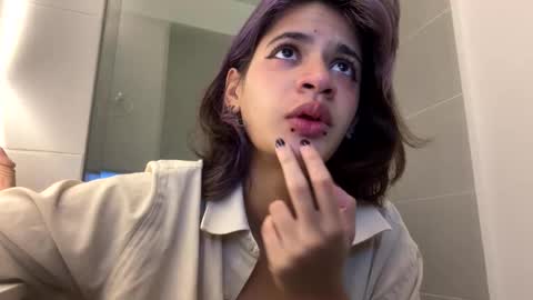 Snapshot of sukulaurens chatting on October 5, 2025, 3:10 pm Suku Ren online show from October 5, 2025, 3:10 pm