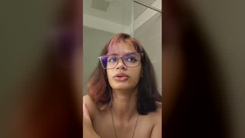 Snapshot of sukulaurens chatting on December 16, 2025, 4:50 am Suku Ren online show from December 16, 2025, 4:50 am