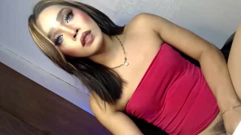 sultry_sirenxx online show from September 15, 2025, 4:18 pm