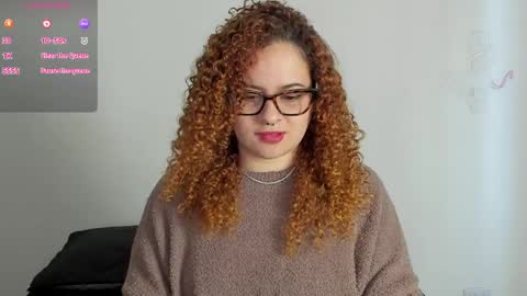 Snapshot of sultrysecrets_ chatting on April 1, 2026, 8:39 pm Ann online show from April 1, 2026, 8:39 pm