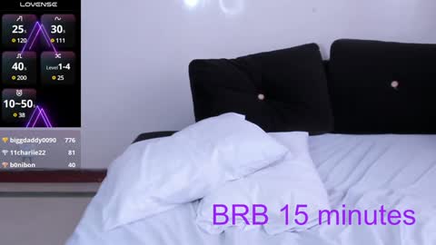 Snapshot of sumeragi_cat chatting on December 4, 2024, 7:01 pm Nicolle online show from December 4, 2024, 7:01 pm