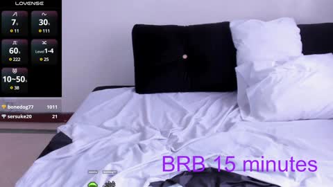 Snapshot of sumeragi_cat chatting on February 1, 2025, 6:51 pm Nicolle online show from February 1, 2025, 6:51 pm