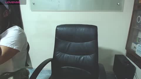 Snapshot of summer_girls01 chatting on January 13, 2025, 12:41 am summer_girls01 online show from January 13, 2025, 12:41 am