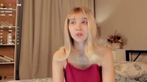 Snapshot of summer_lilac chatting on November 8, 2025, 7:45 pm Nelly online show from November 8, 2025, 7:45 pm