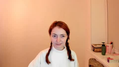 Summer Preston online show from September 28, 2025, 10:37 pm