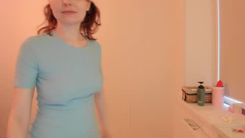 Snapshot of summer_preston chatting on May 27, 2026, 1:08 pm Summer Preston online show from May 27, 2026, 1:08 pm