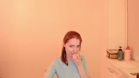 Snapshot of summer_preston chatting on July 8, 2026, 8:02 pm Summer Preston online show from July 8, 2026, 8:02 pm