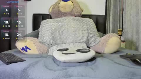 Andres-tattoos  Derek Hairy online show from September 24, 2025, 10:46 pm