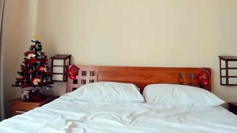 Snapshot of summer_sunshine_ chatting on December 24, 2024, 7:39 am Angel PVT show open online show from December 24, 2024, 7:39 am