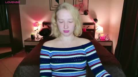 Snapshot of summerjem chatting on November 4, 2025, 4:22 am summerjem online show from November 4, 2025, 4:22 am