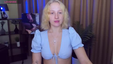 Snapshot of summerjem chatting on November 9, 2025, 8:12 am summerjem online show from November 9, 2025, 8:12 am