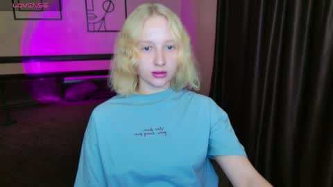 Snapshot of summerjem chatting on November 14, 2025, 5:17 am summerjem online show from November 14, 2025, 5:17 am