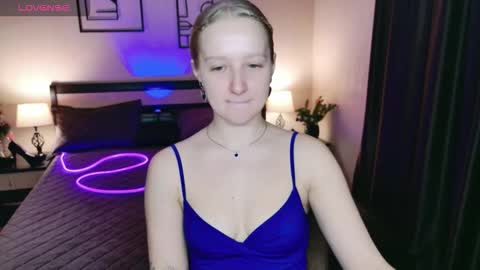 Snapshot of summerjem chatting on February 4, 2026, 9:37 am summerjem online show from February 4, 2026, 9:37 am