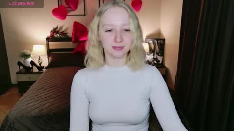 Snapshot of summerjem chatting on February 17, 2026, 4:31 am summerjem online show from February 17, 2026, 4:31 am