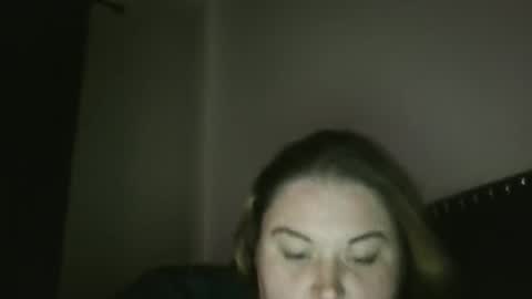 Snapshot of summerwaterfall chatting on May 31, 2026, 11:28 pm summerwaterfall online show from May 31, 2026, 11:28 pm