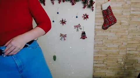 Snapshot of sun_lovely chatting on December 24, 2024, 7:49 am Alexi online show from December 24, 2024, 7:49 am