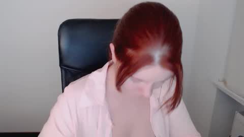 Snapshot of sun_lovely chatting on September 15, 2025, 7:25 pm Alexi online show from September 15, 2025, 7:25 pm