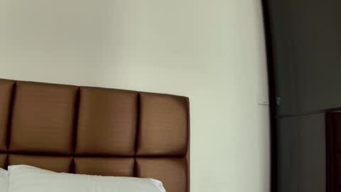 luna online show from January 6, 2026, 5:33 am