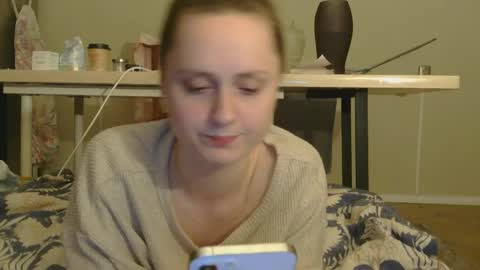 Snapshot of sun_sparkle chatting on May 19, 2026, 7:42 pm Olivia online show from May 19, 2026, 7:42 pm