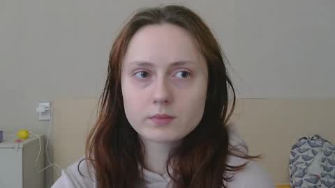 Snapshot of sun_sparkle chatting on June 7, 2026, 9:35 am Olivia online show from June 7, 2026, 9:35 am