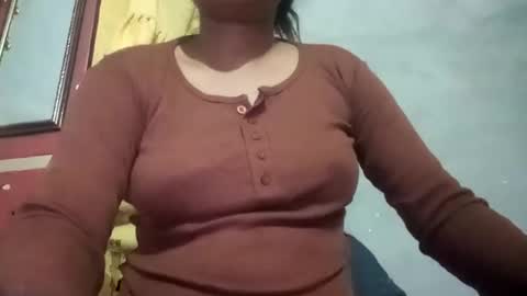 sunali_jain03 online show from May 25, 2026, 1:39 pm