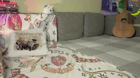 Snapshot of sundragon_ chatting on June 11, 2026, 12:32 am Vicky online show from June 11, 2026, 12:32 am