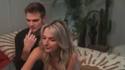 Snapshot of sunfeather chatting on December 12, 2024, 1:10 am Blaire Axel online show from December 12, 2024, 1:10 am