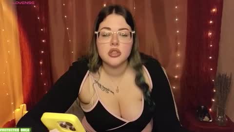 Snapshot of sunflower0907 chatting on September 17, 2025, 3:14 pm Tina. Im topless model online show from September 17, 2025, 3:14 pm