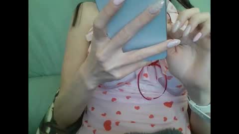 Snapshot of suni_bitch chatting on March 7, 2025, 2:01 pm suni online show from March 7, 2025, 2:01 pm