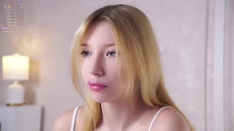 Snapshot of sunnmoonn chatting on May 30, 2026, 2:47 pm Lily online show from May 30, 2026, 2:47 pm