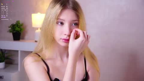 Snapshot of sunnmoonn chatting on June 15, 2026, 2:41 pm Lily online show from June 15, 2026, 2:41 pm